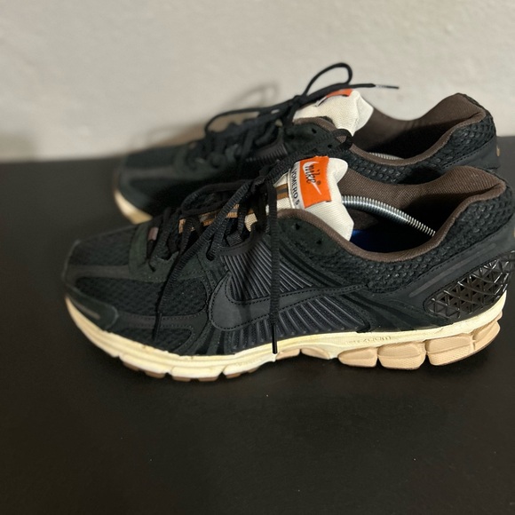 Nike Zoom Vomero 5 blk sesame Men’s 13 - Picture 3 of 9